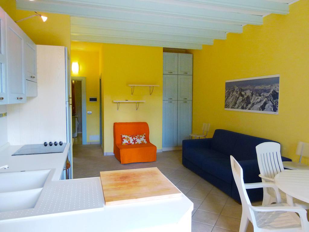 Apartment Hermitage-5 By Interhome Porto Valtravaglia Room photo