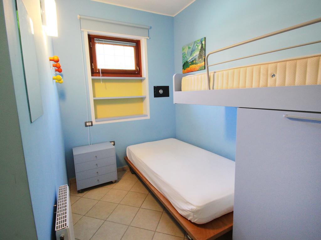 Apartment Hermitage-5 By Interhome Porto Valtravaglia Room photo